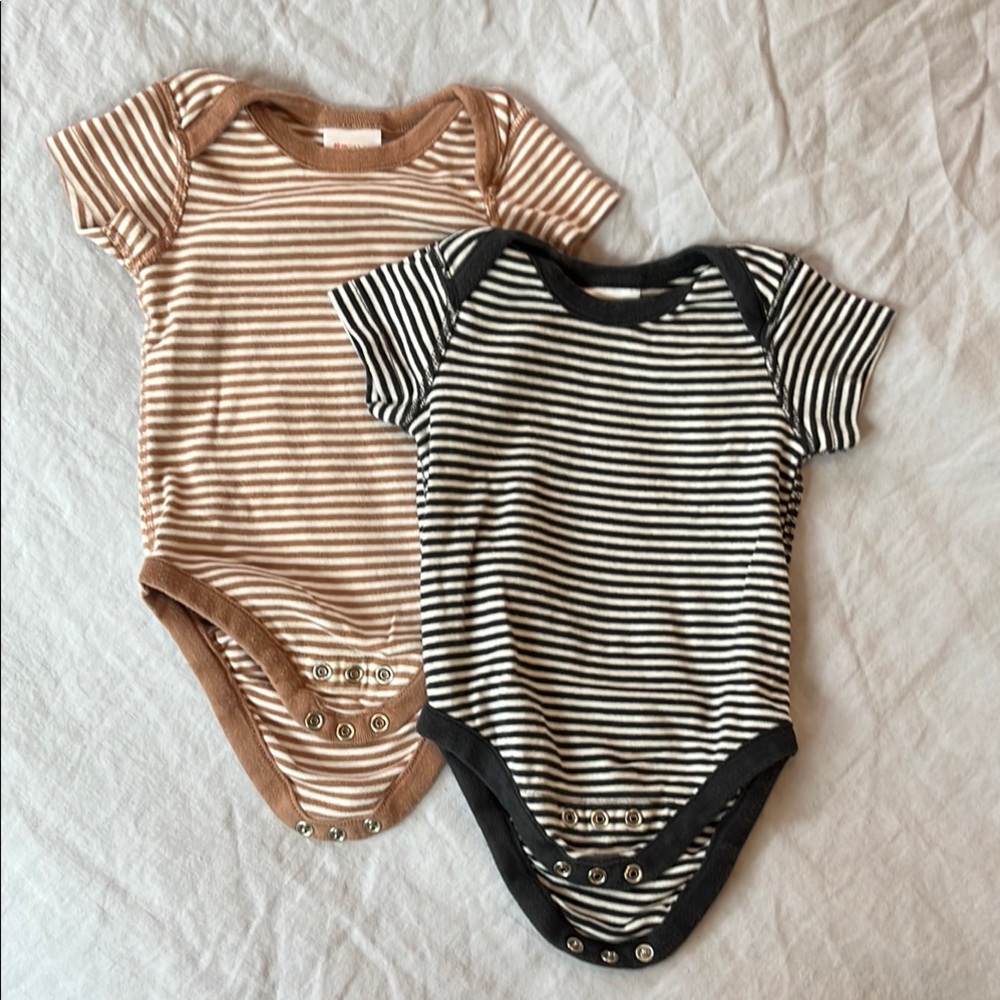 Striped Hanna Andersson One Piece Set - Black and Brown